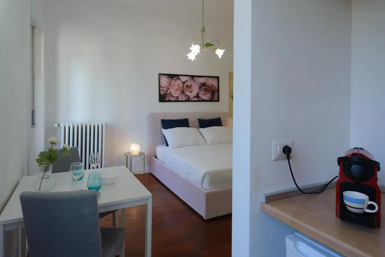 Milanoverse Junior Apartment 0*, Milan Italy