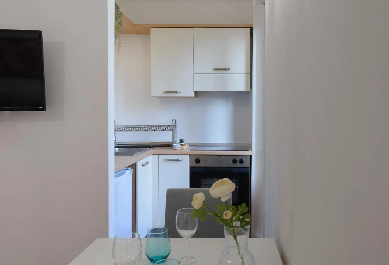 Milanoverse Junior Apartment 0*, Milan